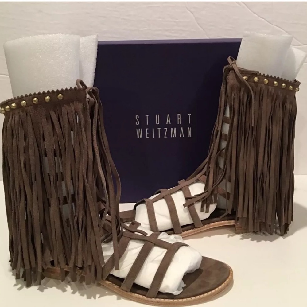 STUART WEITZMAN FRINGE BENEFIT PRALINE GLADIATOR 8